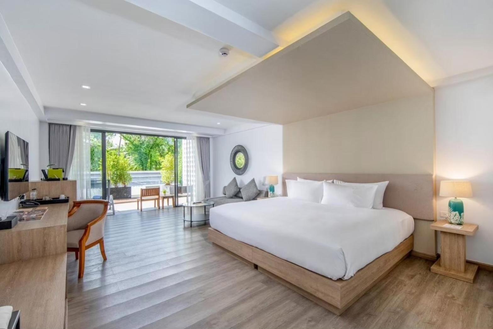 Anona Beachfront Phuket Resort-Sha Extra Plus Patong Luaran gambar